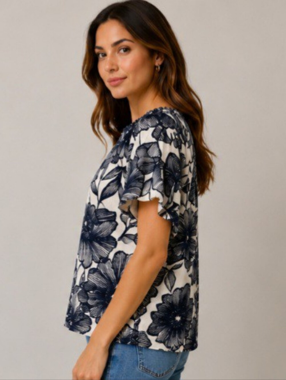 Sunset & Harper Blue Floral Short Sleeve Blouse Sz Large Bubble Hem Crochet Neck - Picture 2 of 15